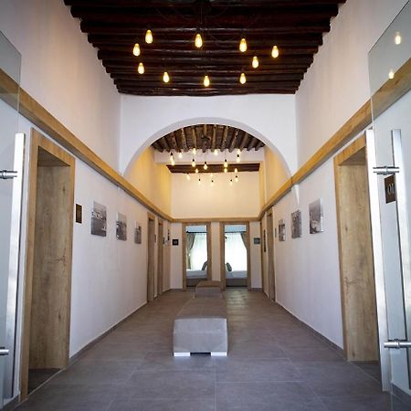 Avenue Hotel كيرينيا المظهر الخارجي الصورة