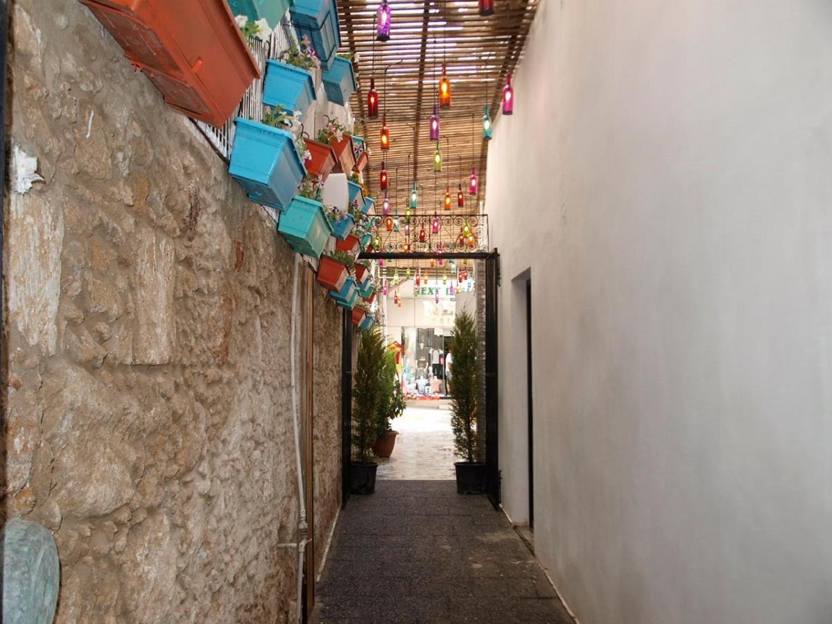 Avenue Hotel كيرينيا المظهر الخارجي الصورة