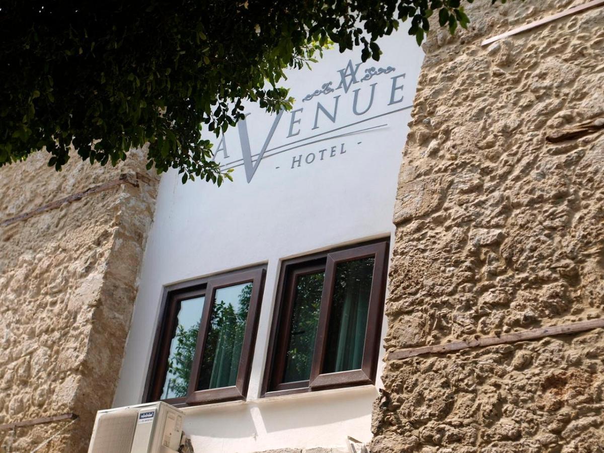 Avenue Hotel كيرينيا المظهر الخارجي الصورة