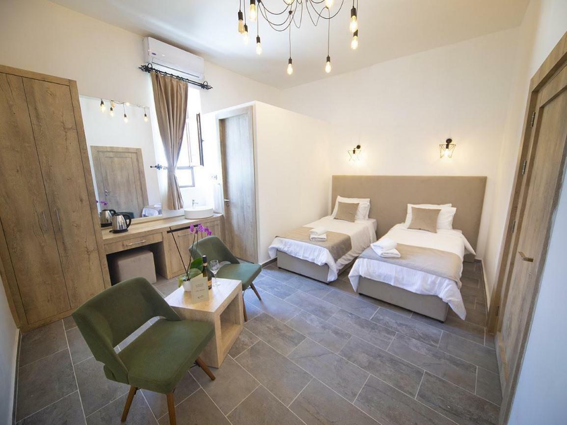 Avenue Hotel كيرينيا المظهر الخارجي الصورة