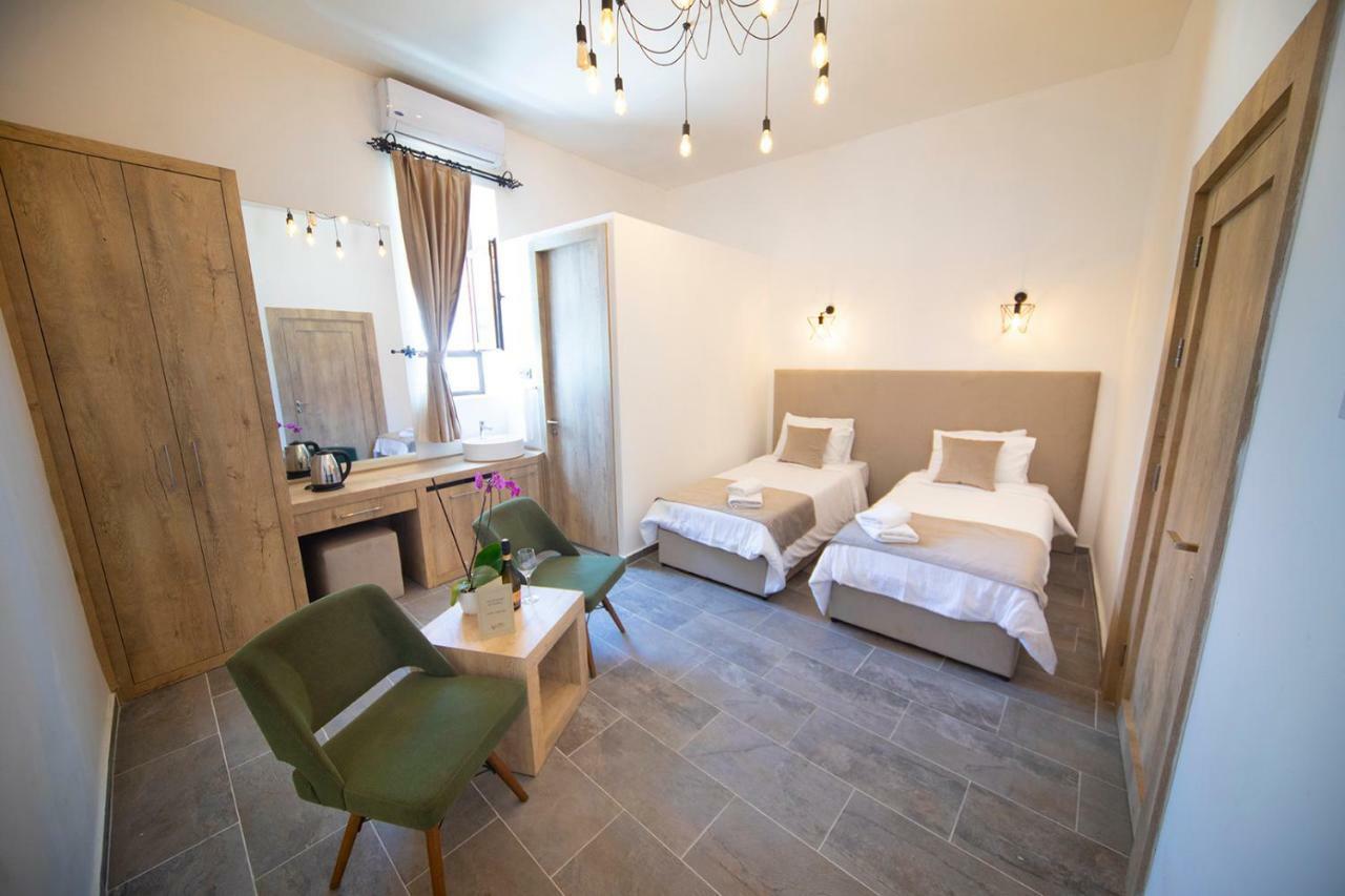 Avenue Hotel كيرينيا المظهر الخارجي الصورة